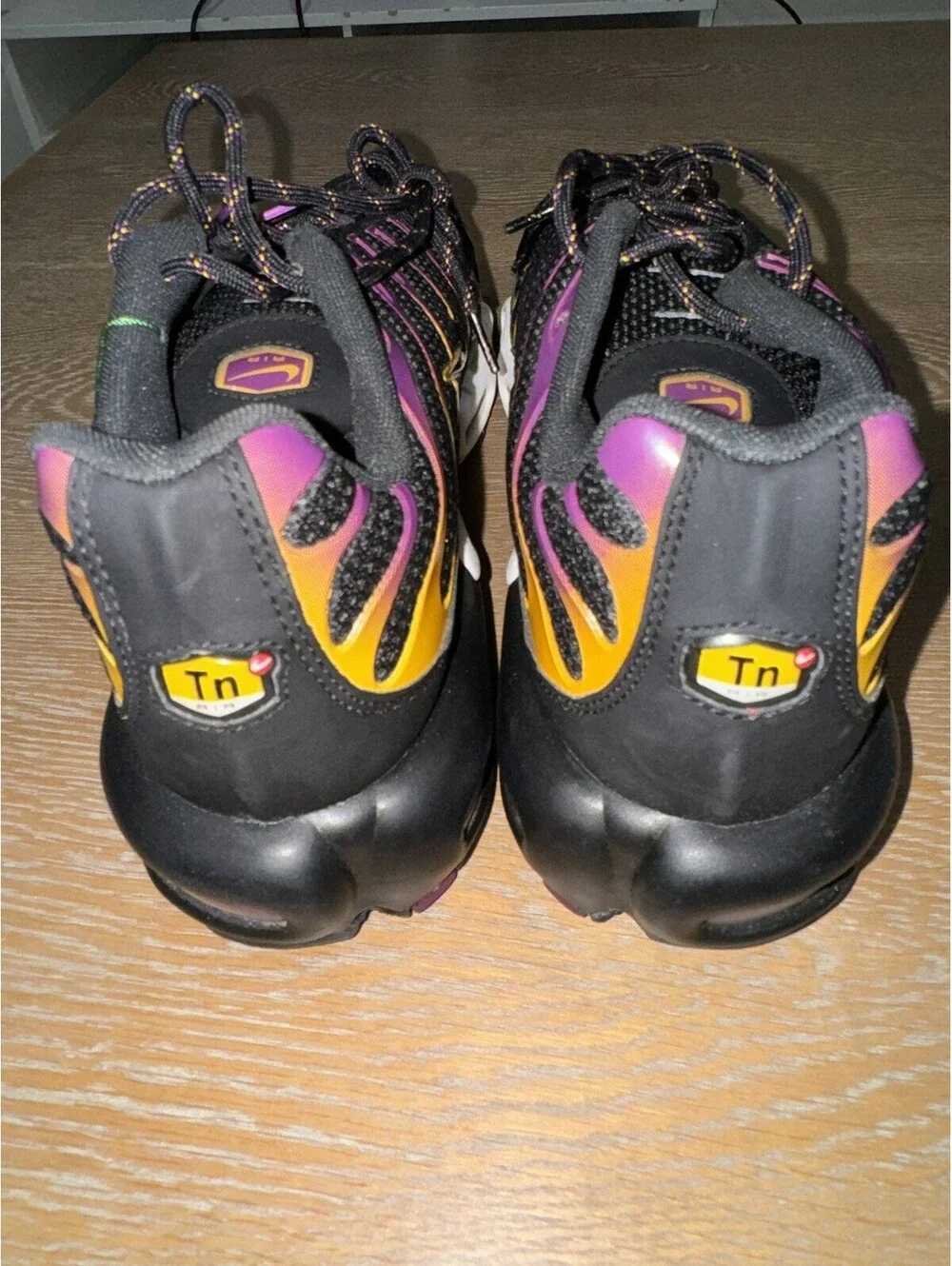 Nike Air Max Plus Black-University Gold-Viotech Purple Sz 13 Rare! [DX2663-001]